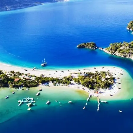 فيلة Portville Canal Villas #120 غوجيك